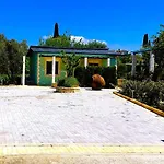 Casa de Férias Crystal Near Corfu