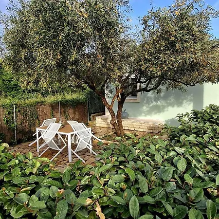 Crystal Near Corfu Κοντόκαλι